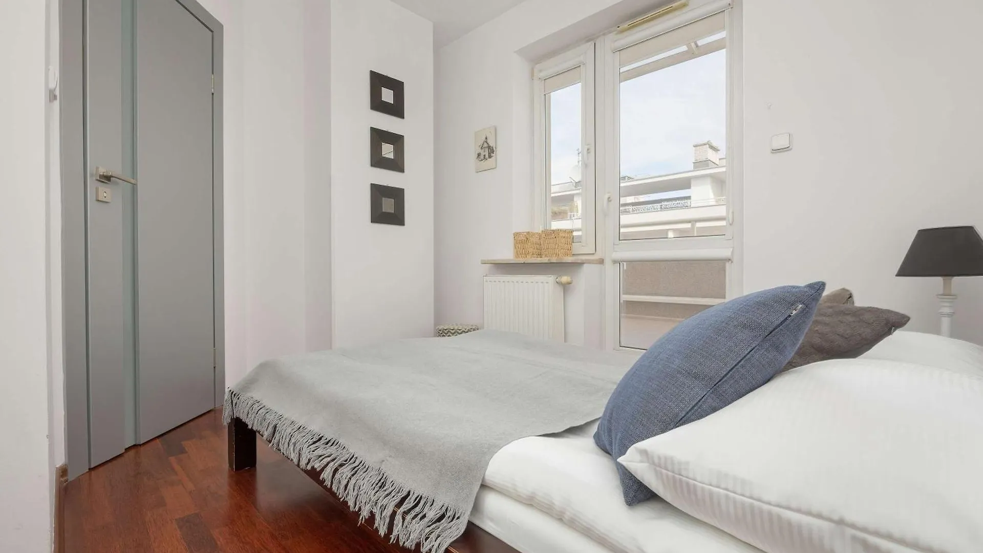 Cozy Apartment With Parking Near Warsaw Babice Airport By Noclegi Renters Polonia